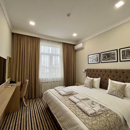 Bristol Hotel Tashkent Exterior photo